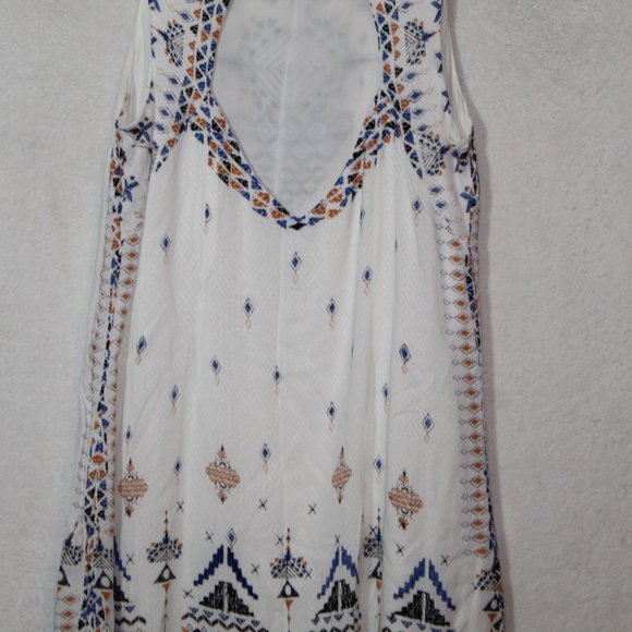 Ecote womens dress size M white printed cutout back mini shift sleeveless casual - Picture 10 of 11